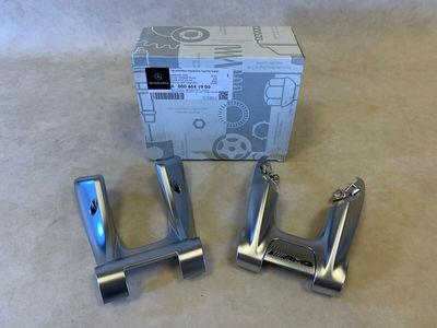 Mercedes A B C CLS E S GLE AMG GENUINE Kormánykerék alsó burkolat A0004641900