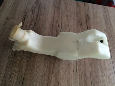 BMW 5 E34 518i 520i OEM washer tank 61668351646 61661384674