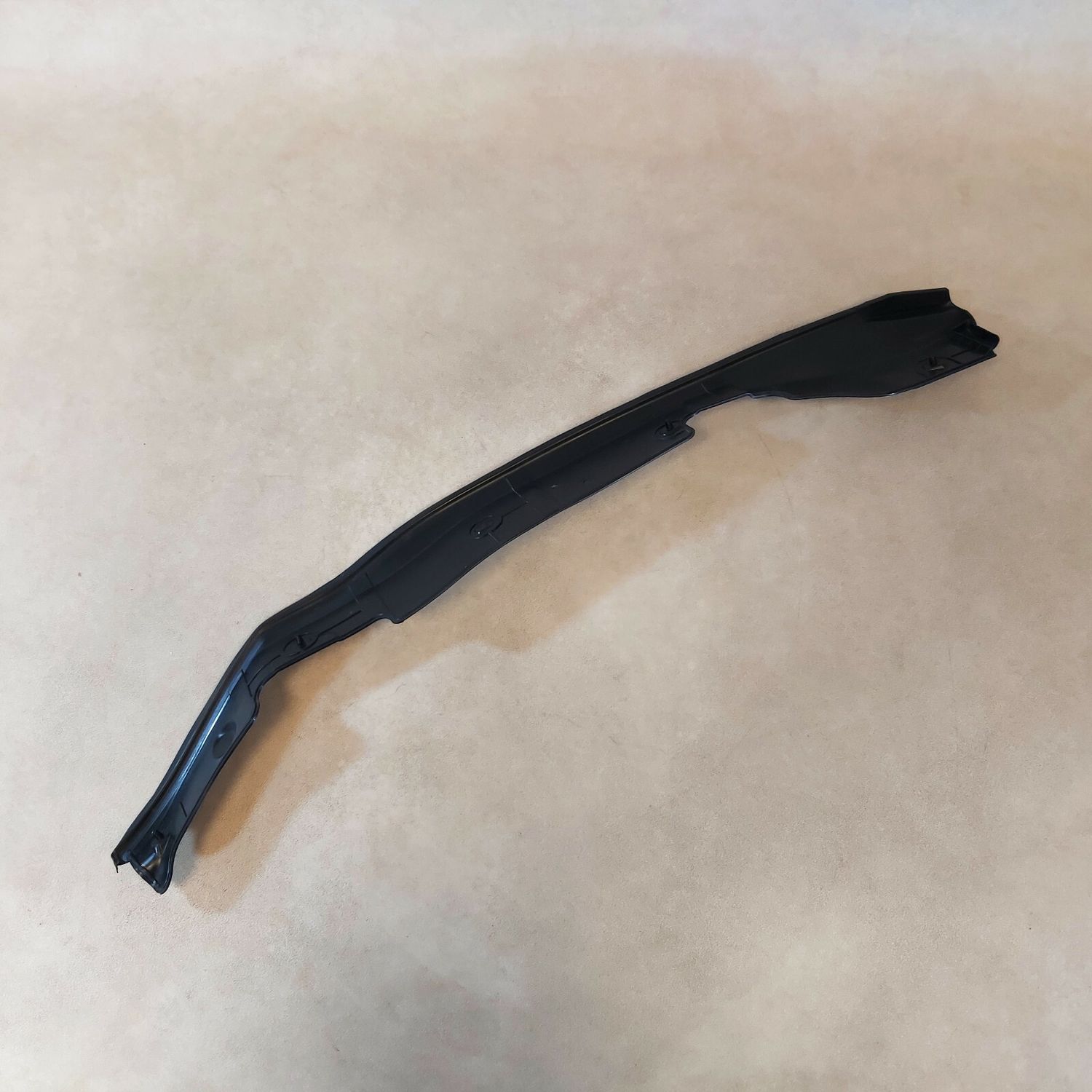 BMW X1 F48 Front Right Door Gap Seal 51767349644 7349644 GENUINE NEW