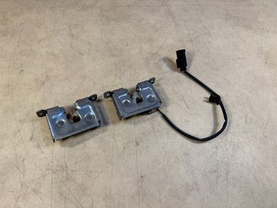 Genuine BMW X5 E70 CLI X6 E71 E72 FRONT LEFT &amp; RIGHT LOWER HOOD LOCK LATCH SET