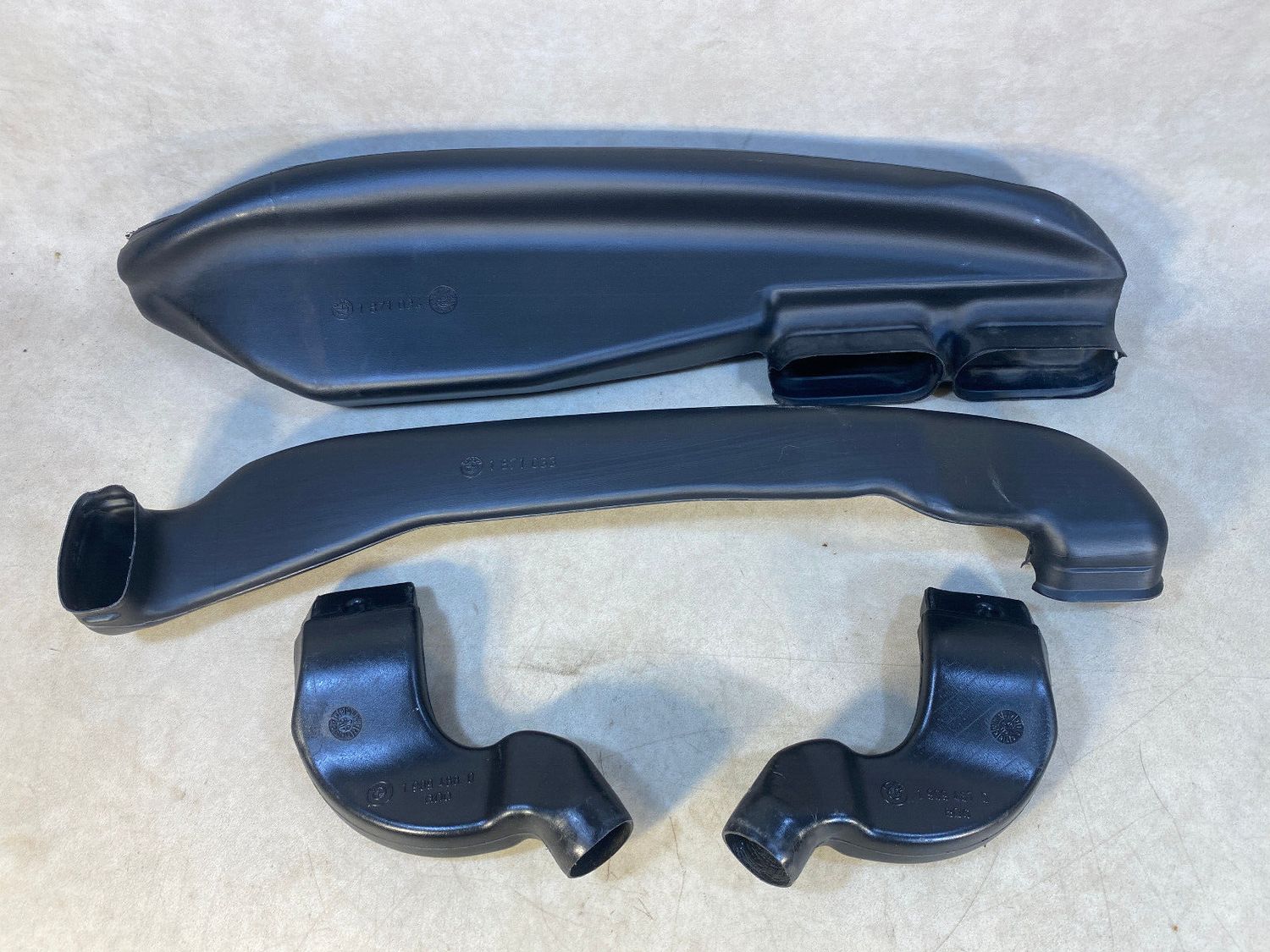 GENUINE BMW E23 7 SERIES Dashboard Air Duct Kit 51451909487/48