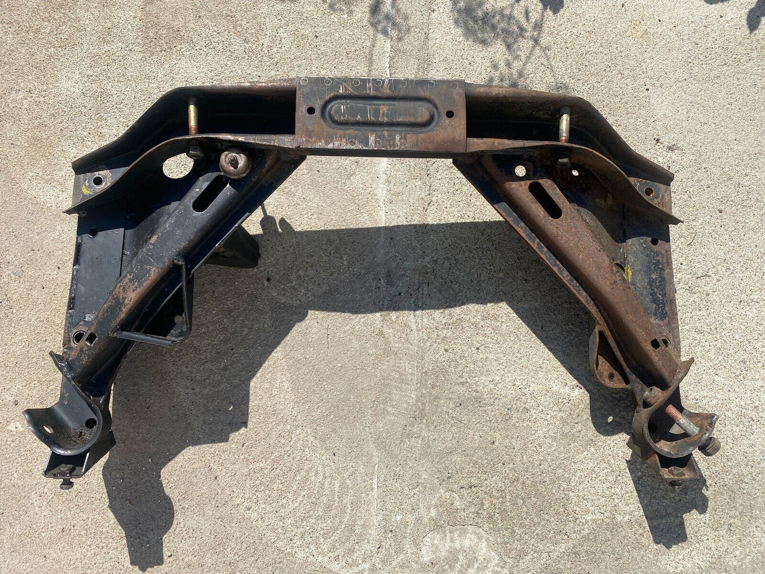 BMW E23 7 SERIES GENUINE Front Axle Support 31111124374