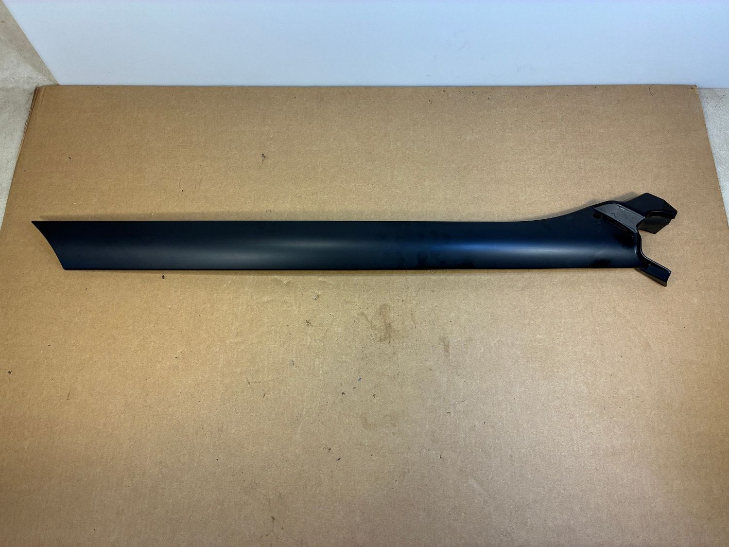 GENUINE Land Rover Range Rover Sport L320 Front Windshield Left Mount Trim