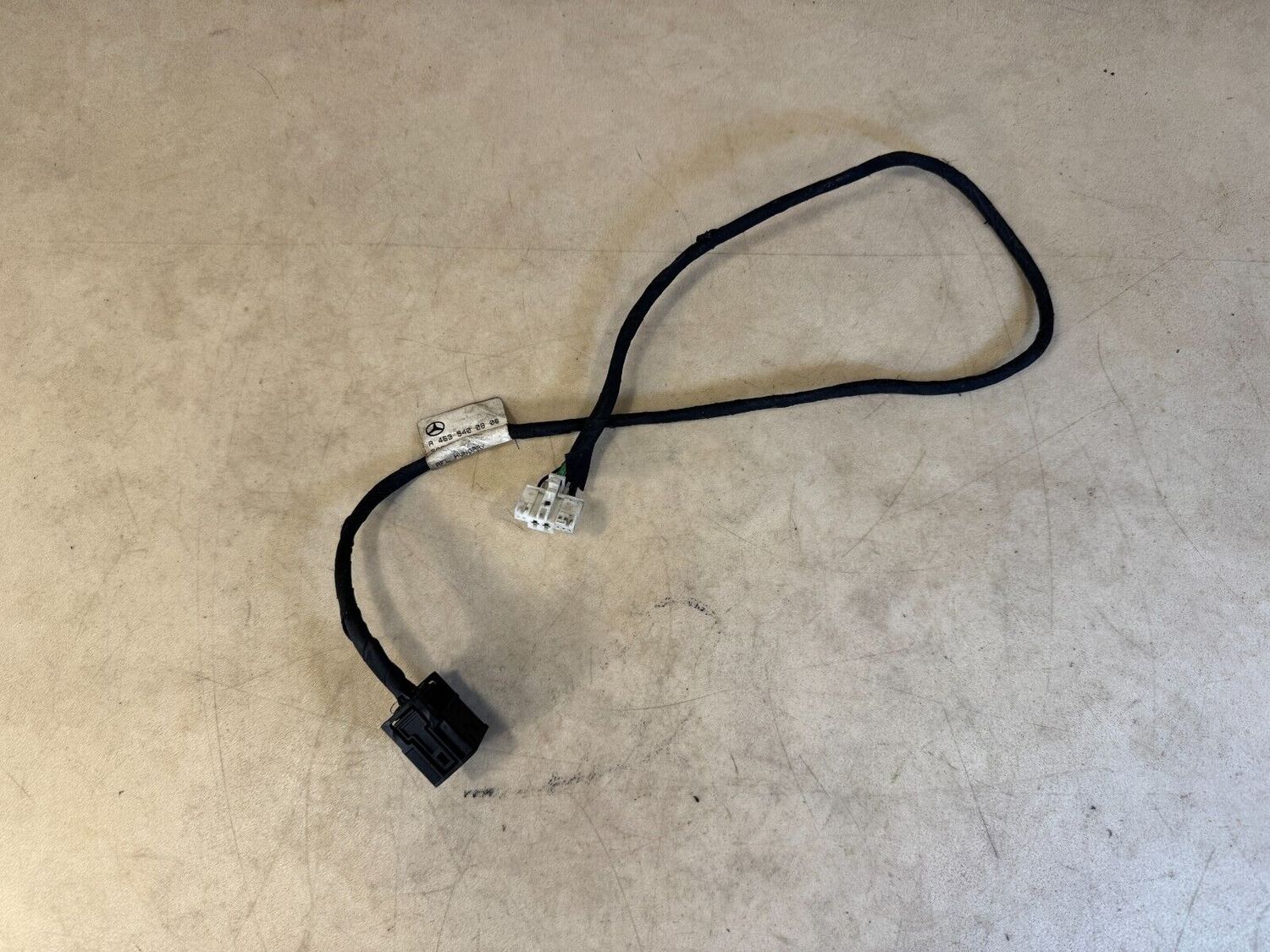 Mercedes G class W463 GENUINE Front Door Wiring Harness A4635400806