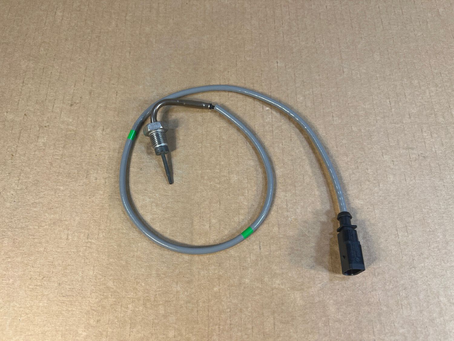 GENUINE VW AUDI SEAT SKODA Flue gas temperature sensor 04L906088CT