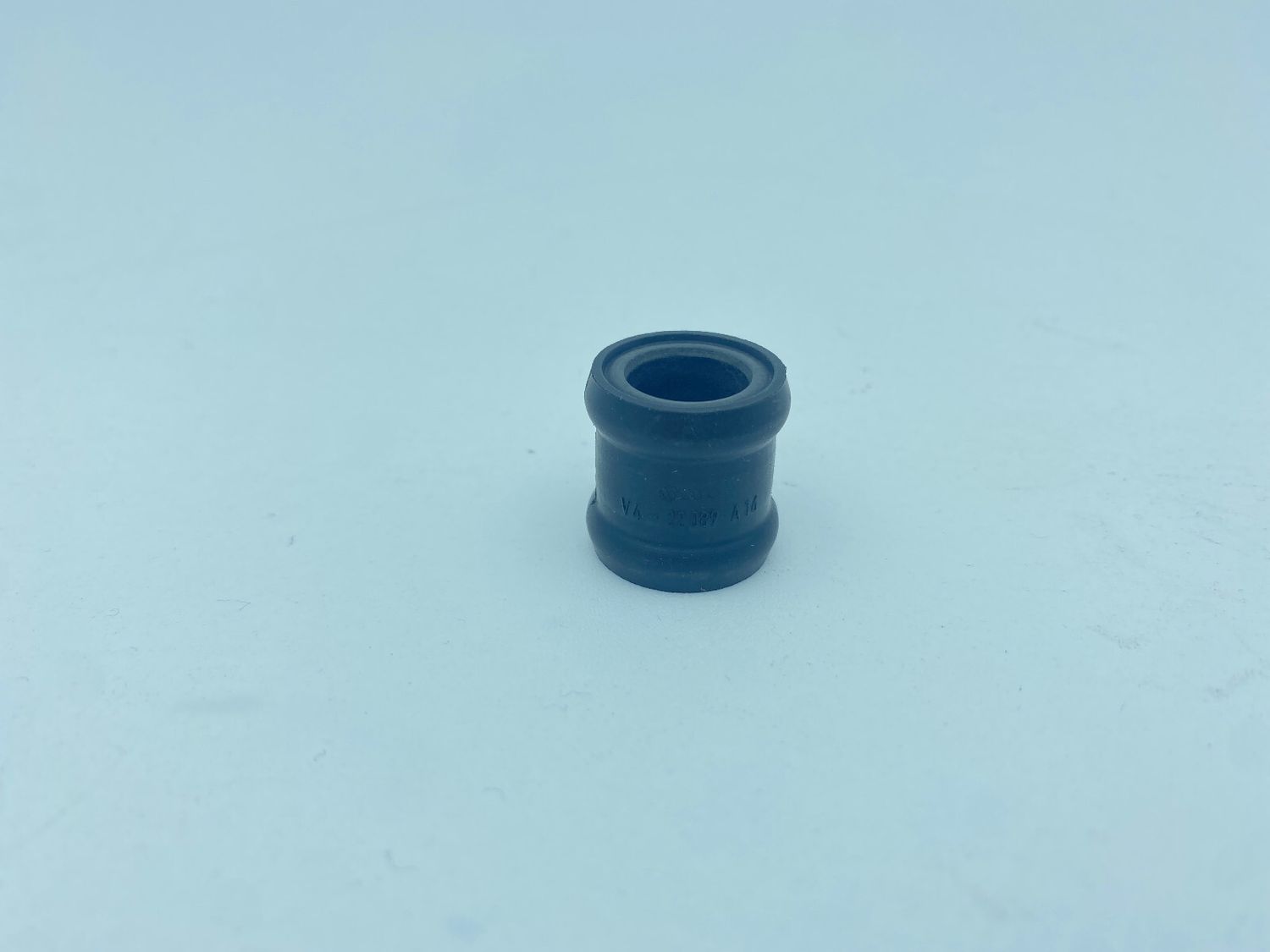 NEW AUDI A1 A1 A3 POLO CADDY BEETLE TOURAN GOLF BUSH 03F121215 OEM