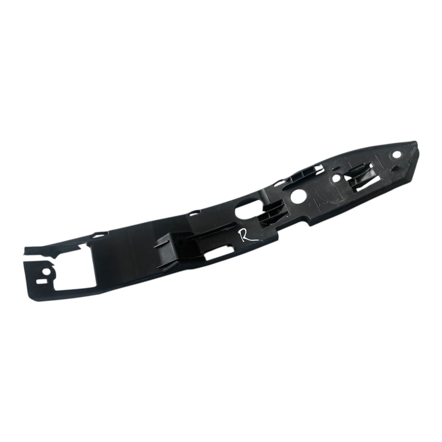 VW TOUAREG 7L Mk1 RIGHT front bumper mount bracket 7L6807184A