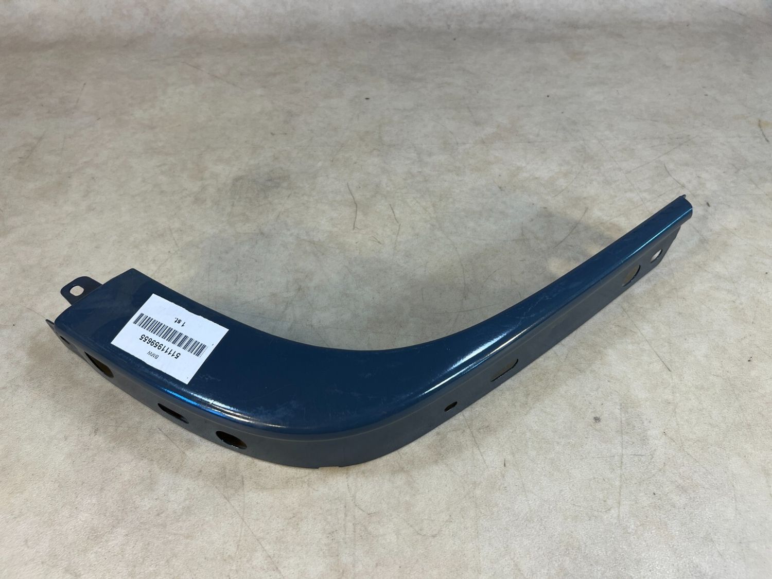 BMW 7 E23 GENUINE FRONT BUMPER Part Left TRIM 51111959655