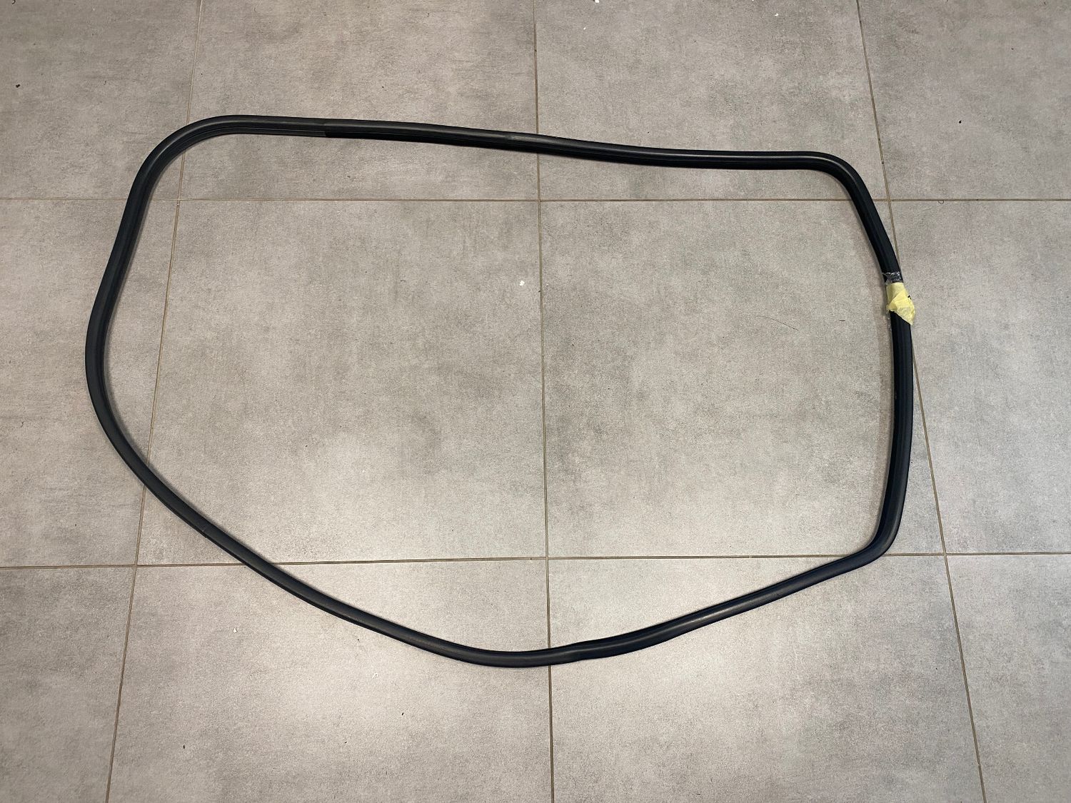 GENUINE BMW X5 E70 Door Weatherstrip seal gasket on body side Rear LH or RH