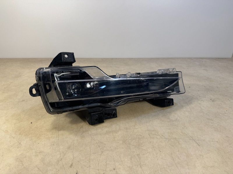 Tesla Model 3 Y Fog Light Front Right LED  RH 1077396-00-D