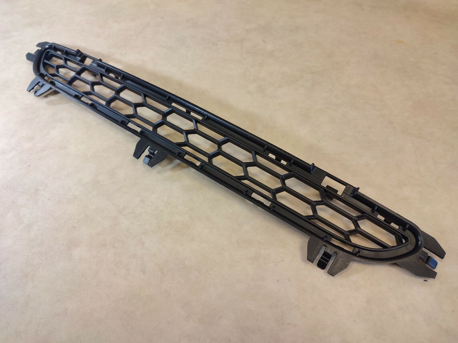 GENUINE OEM BMW X3 F25 Front Bumper Center Upper Grille M PAKET 51118048096