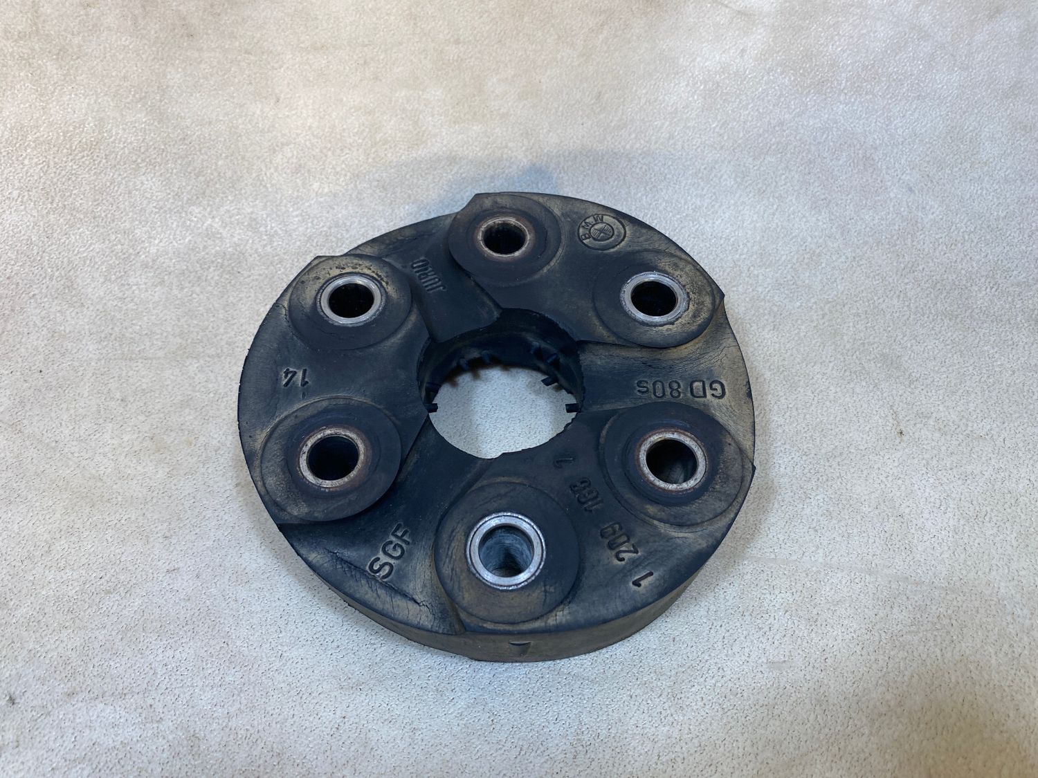 GENUINE BMW E23 7 Universal joint 26111209168