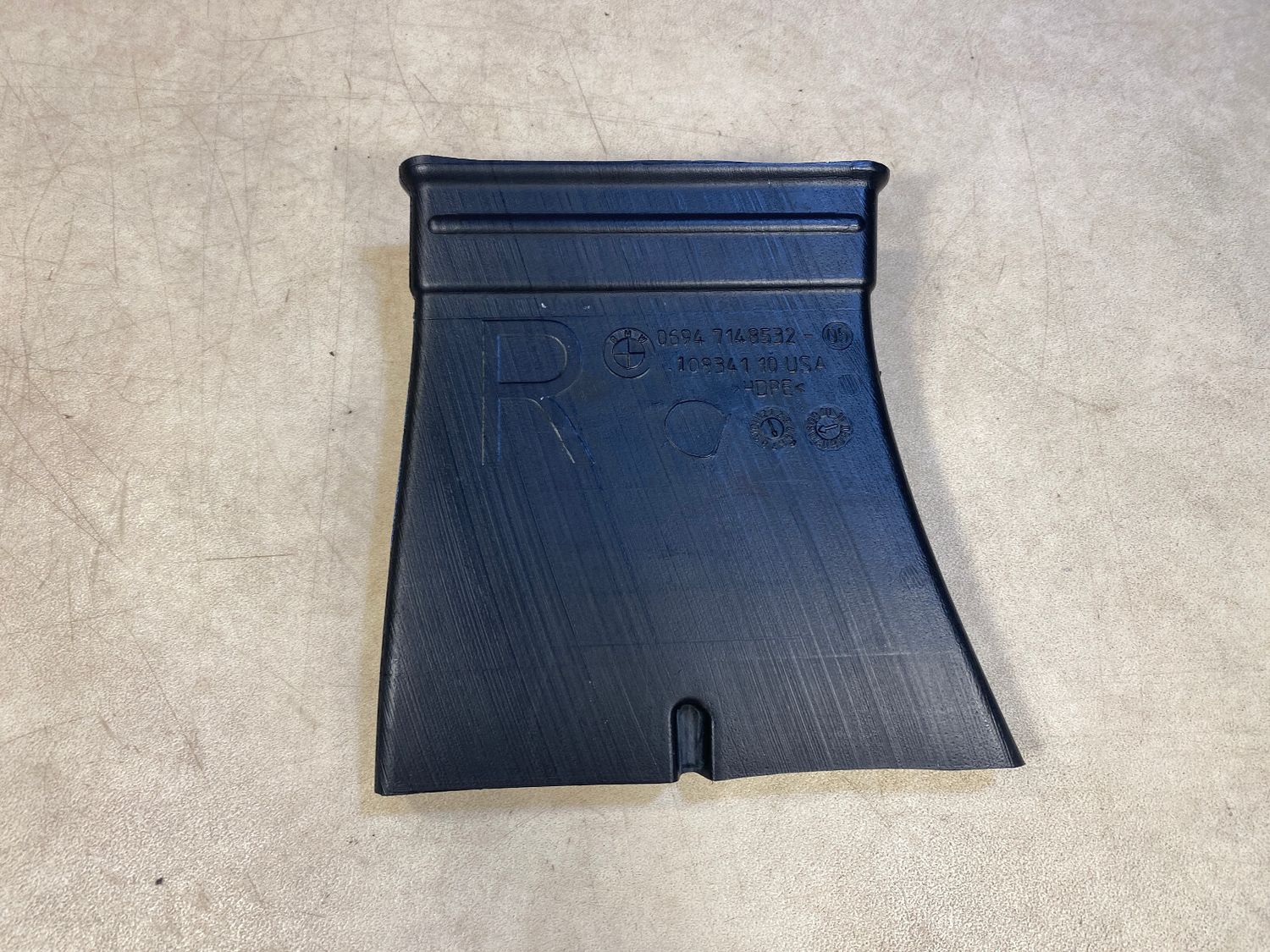 GENUINE BMW X5 X6 E70 E71 F16 F85 F86 Rear Right Heater Duct 51477148532