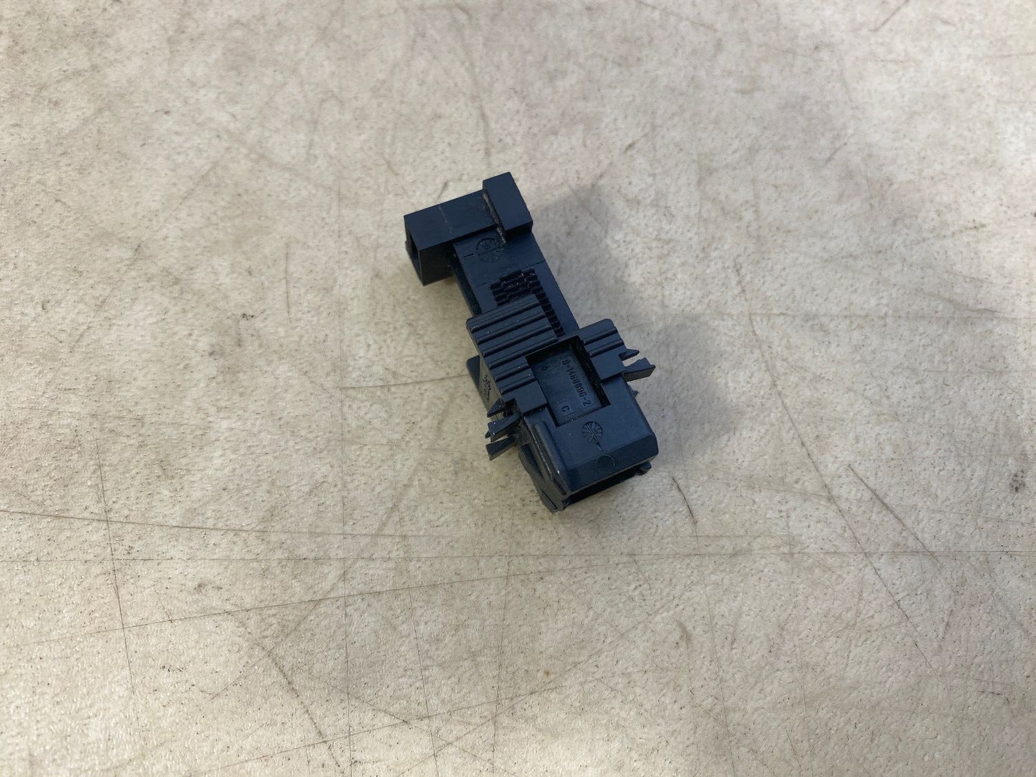 Genuine BMW X5 E70 X6 E71 E72 Stop light switch 61316967601