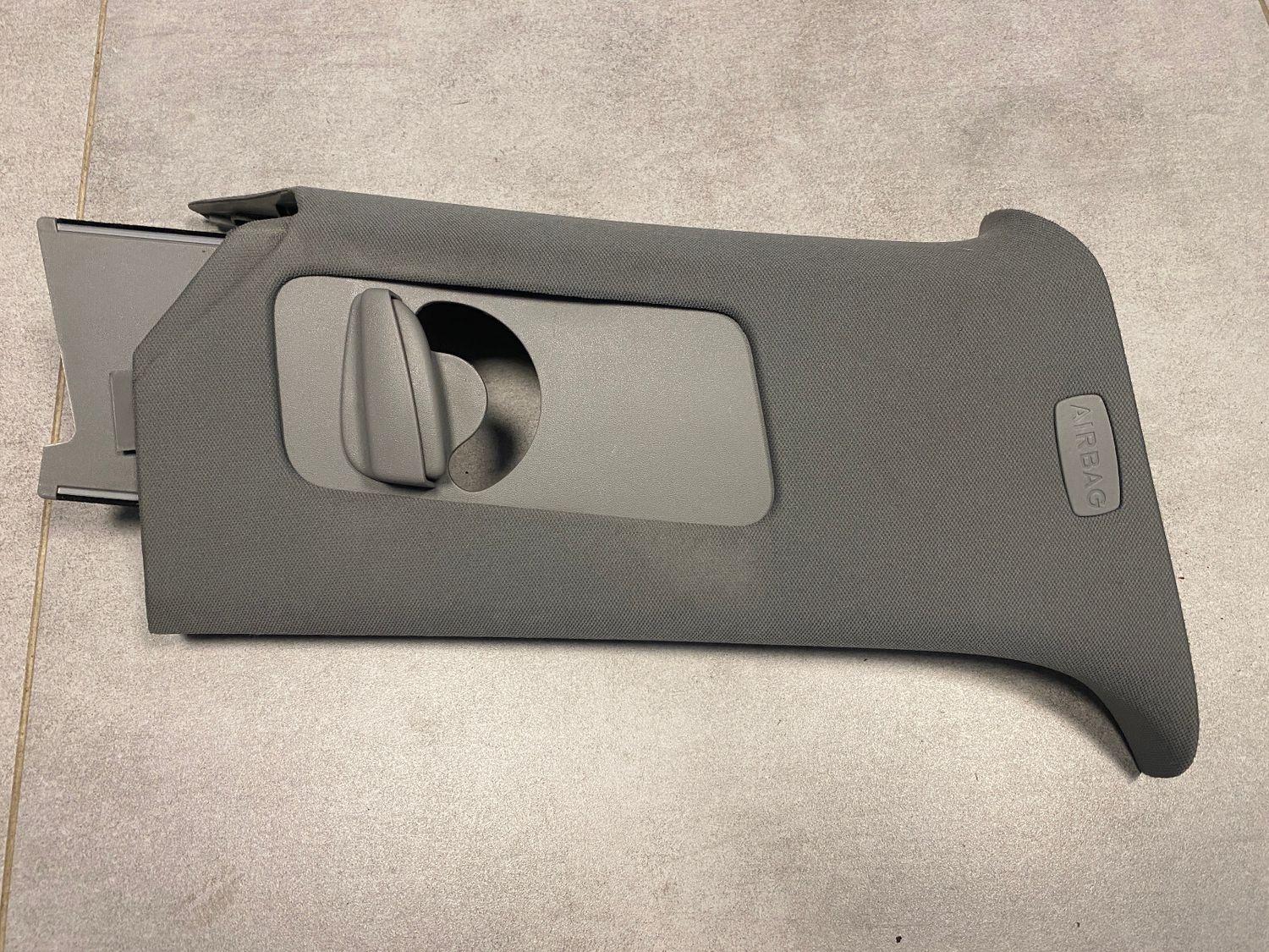 VW Touareg GENUINE Rear Left C-Pillar Trim Panel 7L0868311
