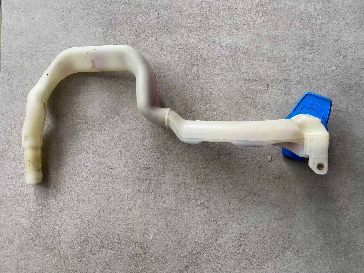 VW TOUAREG 7L 02-07 Screen Washer Fill Neck Pipe 7L5955463A