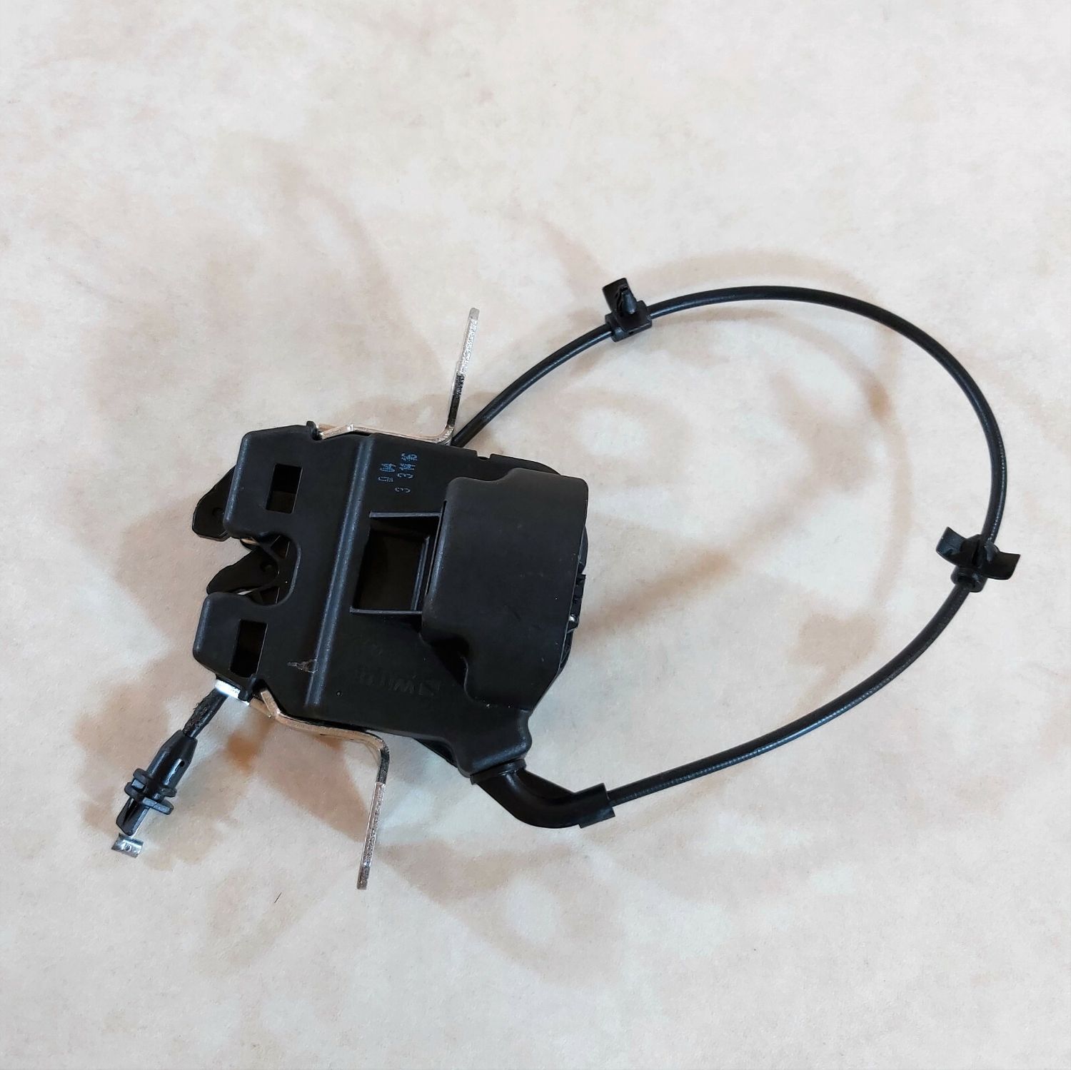 Mercedes C/E W205 S213 OEM Rear Seat Hinge Release Latch A2059200476