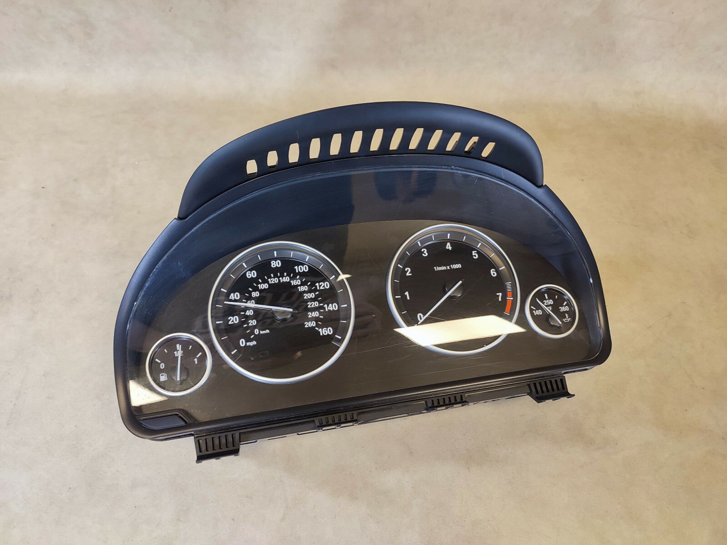 BMW F07 F06 F10 F11 F12 F01 F02 F04 F25 Instrument Cluster Speedometer MP/H HUD