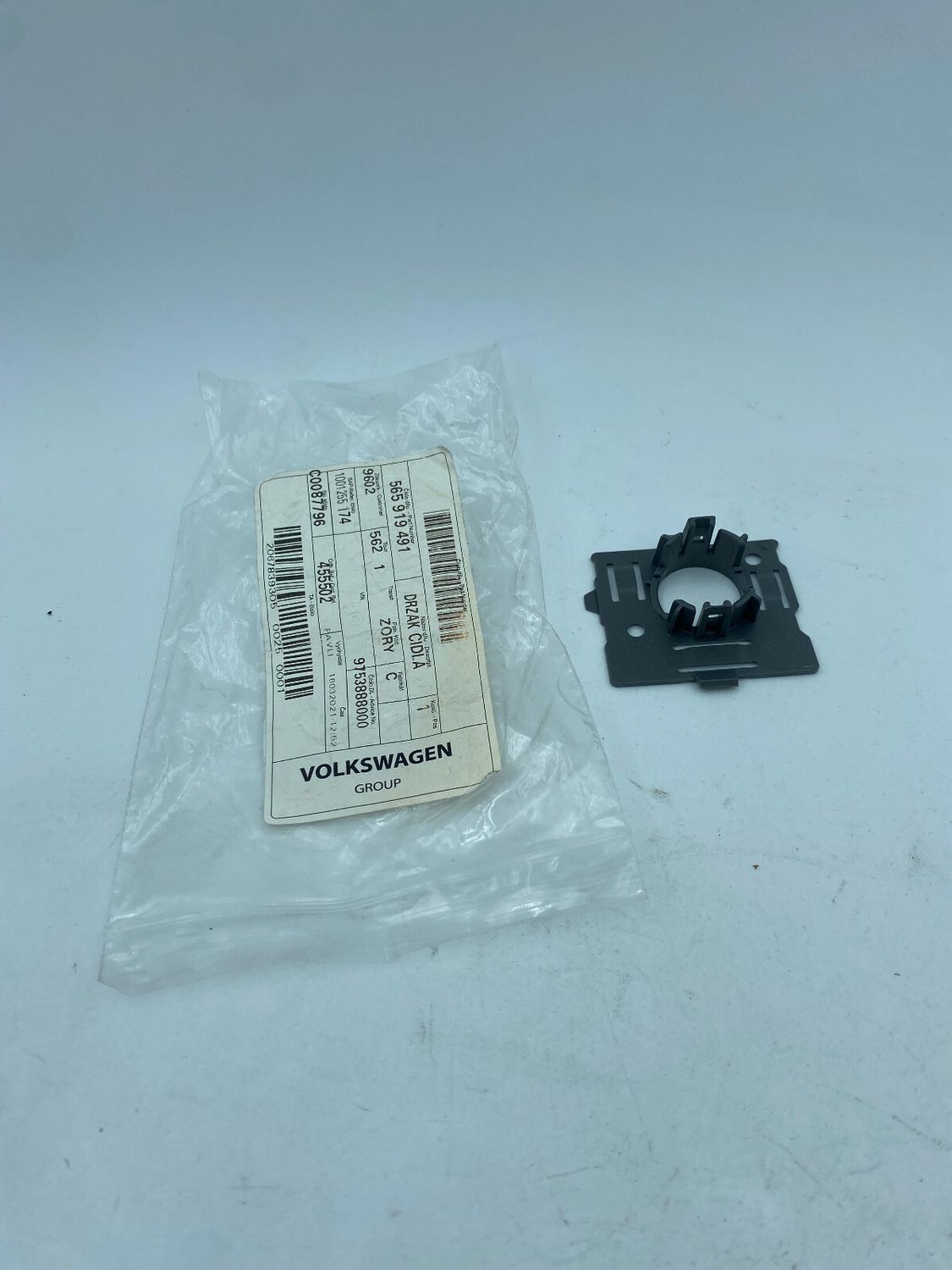 Sensor bracket primed 565919491