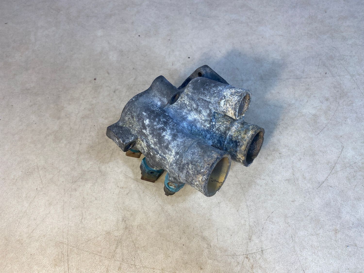 GENUINE BMW 7 E23 Thermostat housing 11531710959