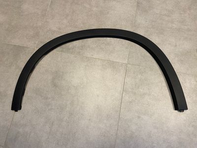 OEM BMW X5 G05 WHEEL ARCH TRIM FRONT LEFT 51777441043