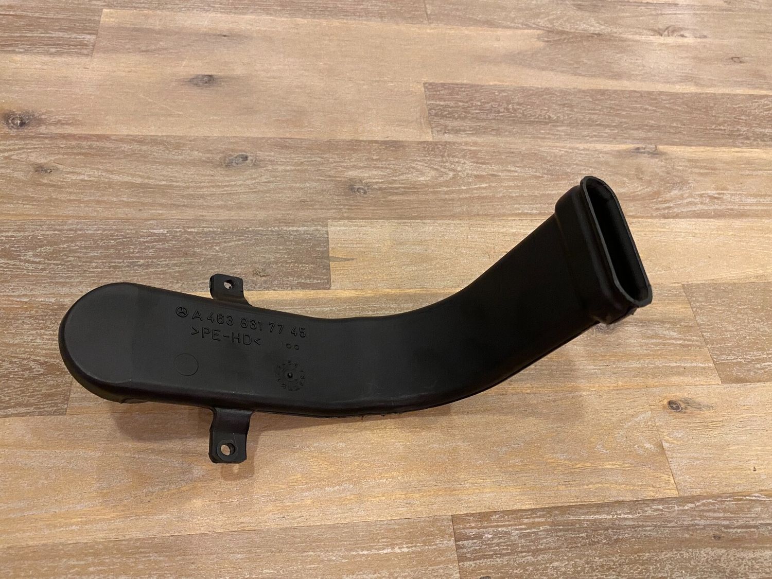 Mercedes G class W463 GENUINE Front DEFROSTER LEFT ore RIGHT Air Duct 4638317745
