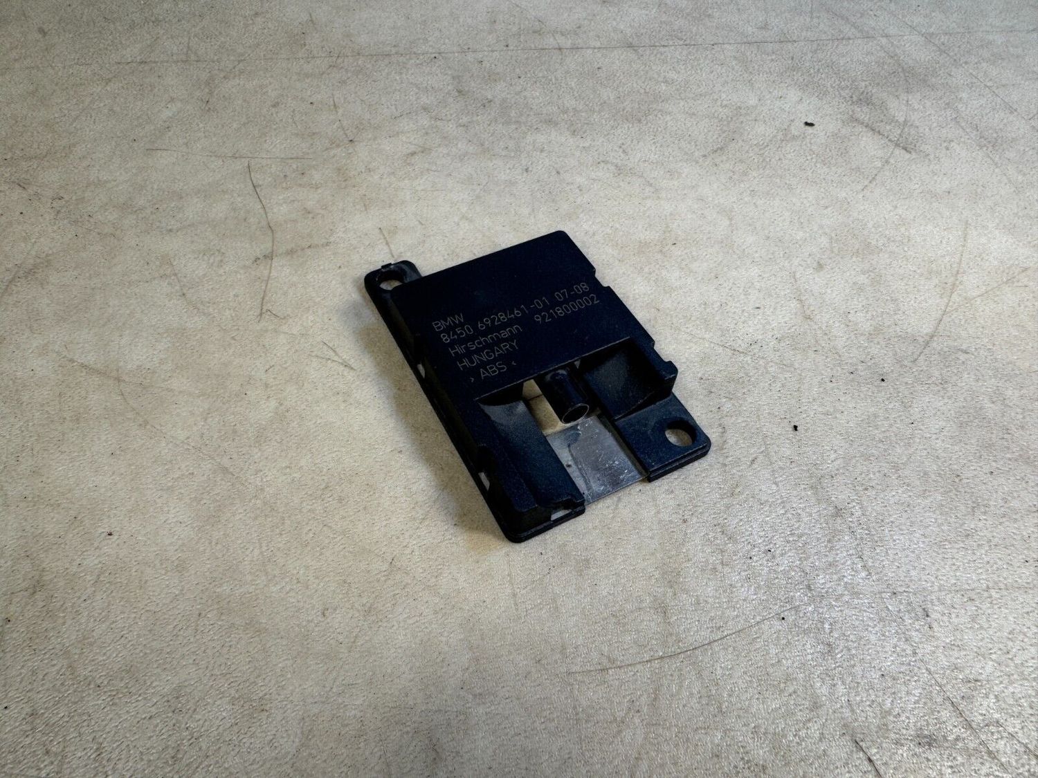 Genuine BMW BLUETOOTH AMP AMPLIFIER ANTENNA COMPUTER CONTROL MODULE 84506928461