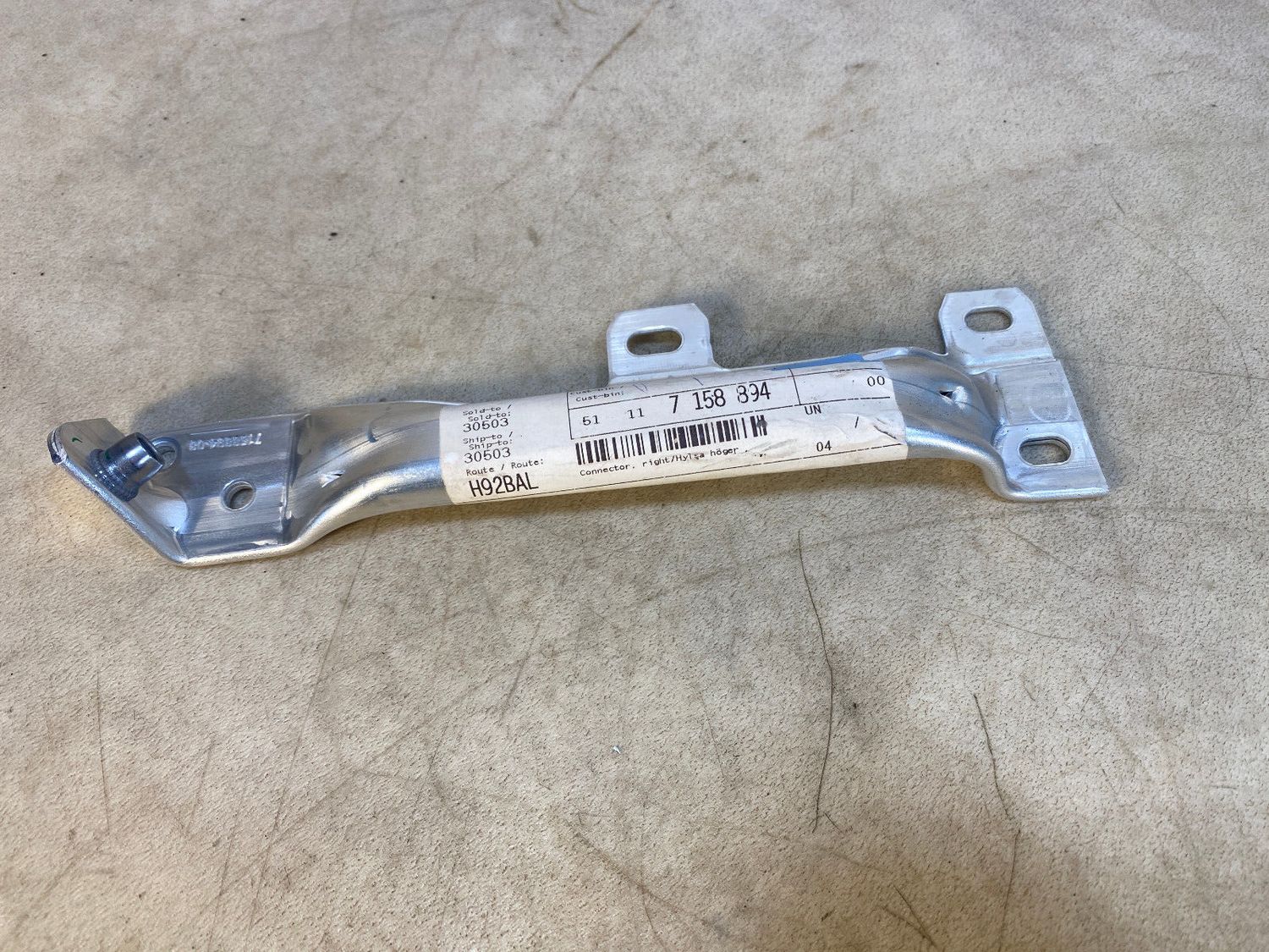 OEM BMW 5 6 7 Series Front Bumper Support Mounting RH 51117158894