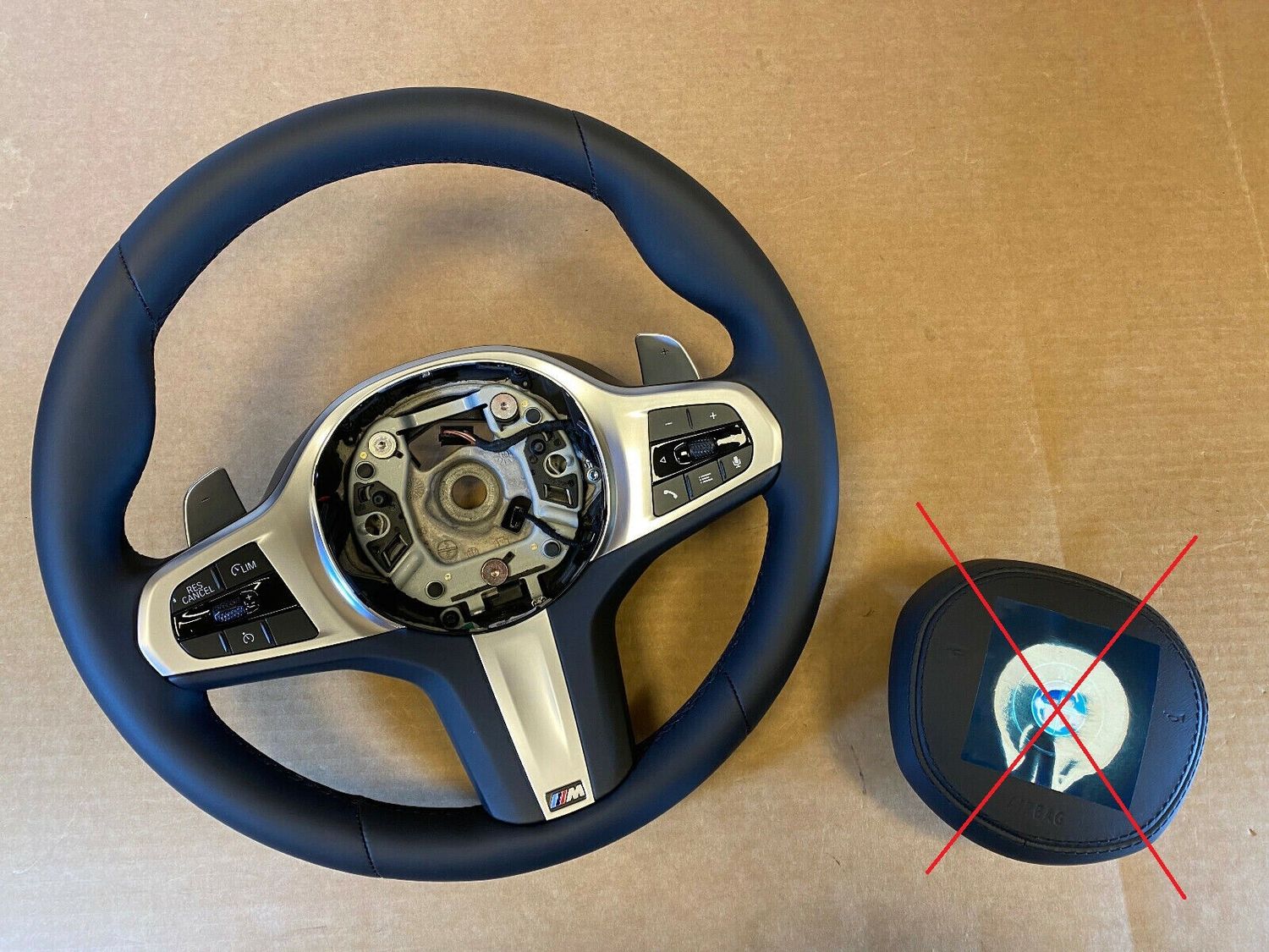 BMW 5 G30 G31 G38 6 G32 X3 G01 G08 X4 G02 GENUINE LCI M Steering Wheel VIBRO