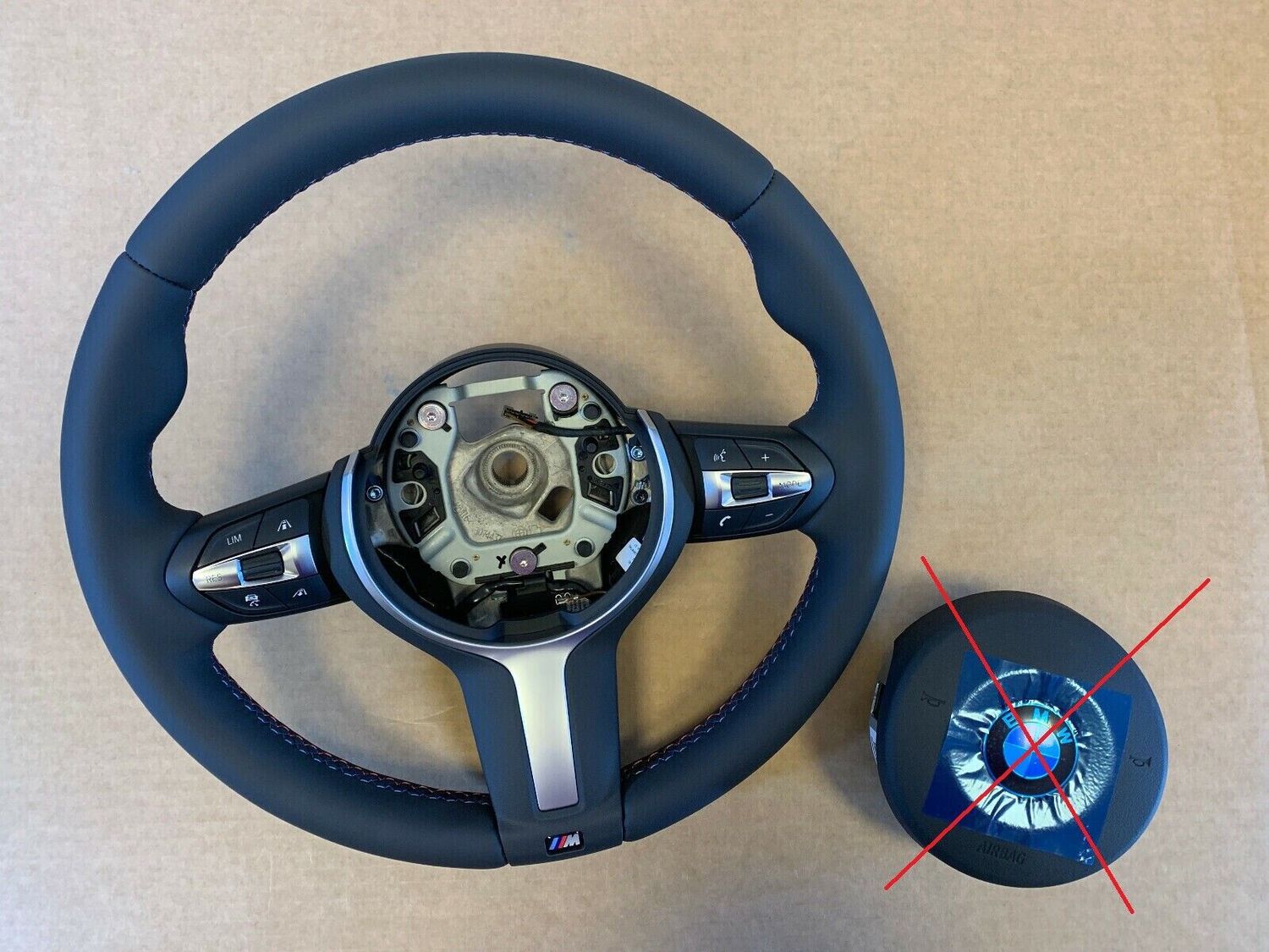 BMW F15 F16 F20 F22 F25 F26 F30 F31 F32 F39 F48 M Steering Wheel M STITCHES ACC