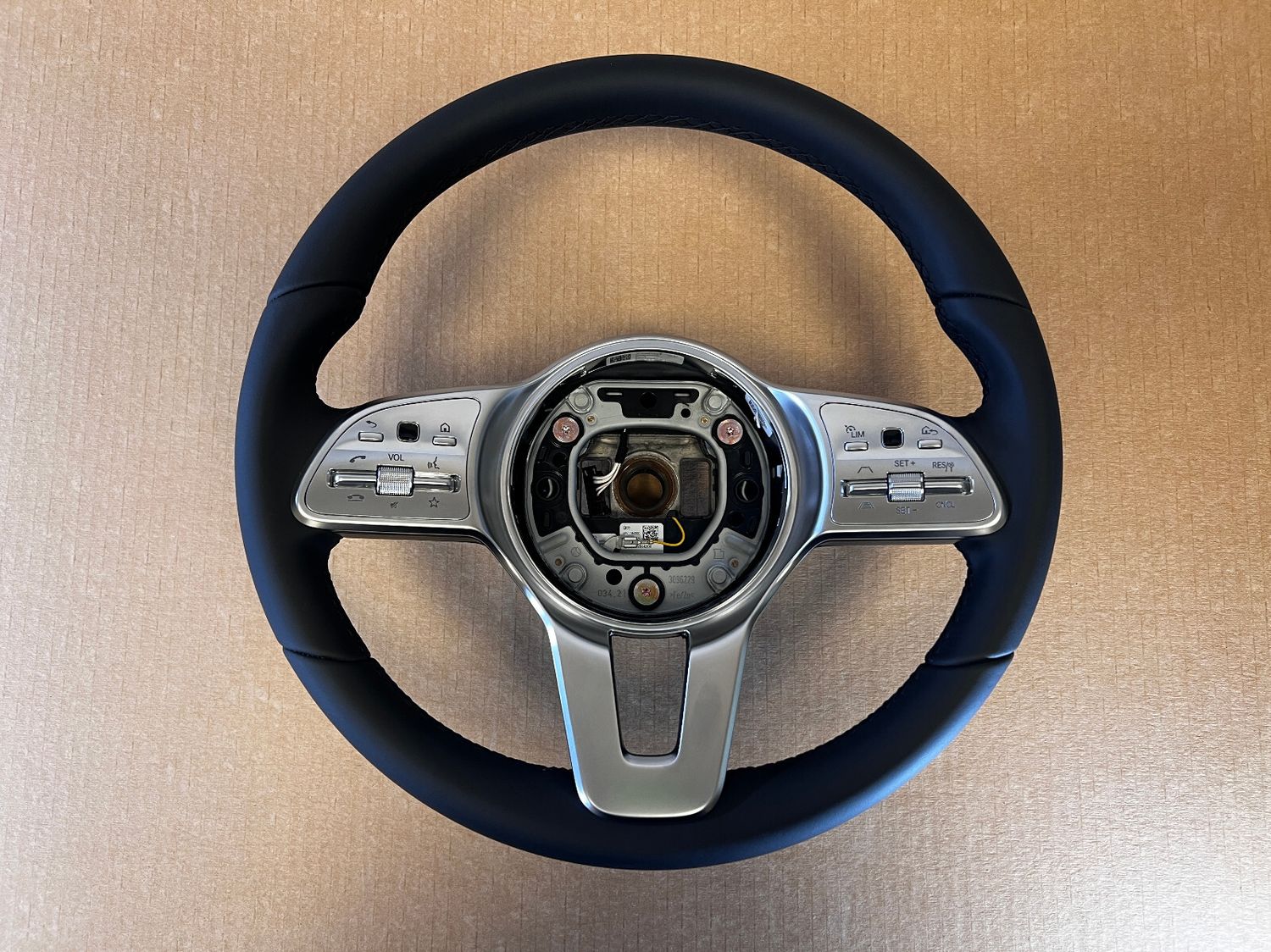 Mercedes W177 W205 W243 W247 w253 OEM SPORT RHD Steering Wheel A0004609901