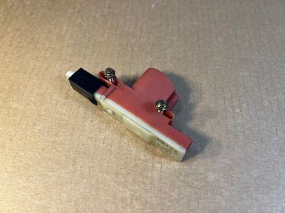 GENUINE BMW 3 E30 6 E24 7 E23 Actuator for front inner door 51261372594