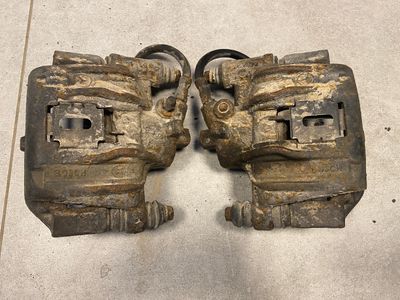 Mercedes G class W463 G400 4.0 cdi Genuine REAR Caliper SET 2002 Year