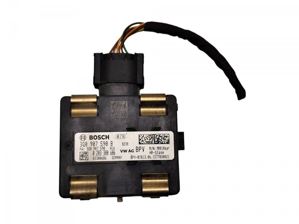 3Q0907590B BLIND SPOT radar  sensor VW PASSAT B8 (3G) / ALLTRACK (2014-2023)