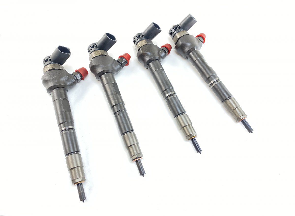 0445110369 0445110368 0986435166 0445110646 0445110647 Fuel injector set AUDI Q5 (8R) (2008-2016)