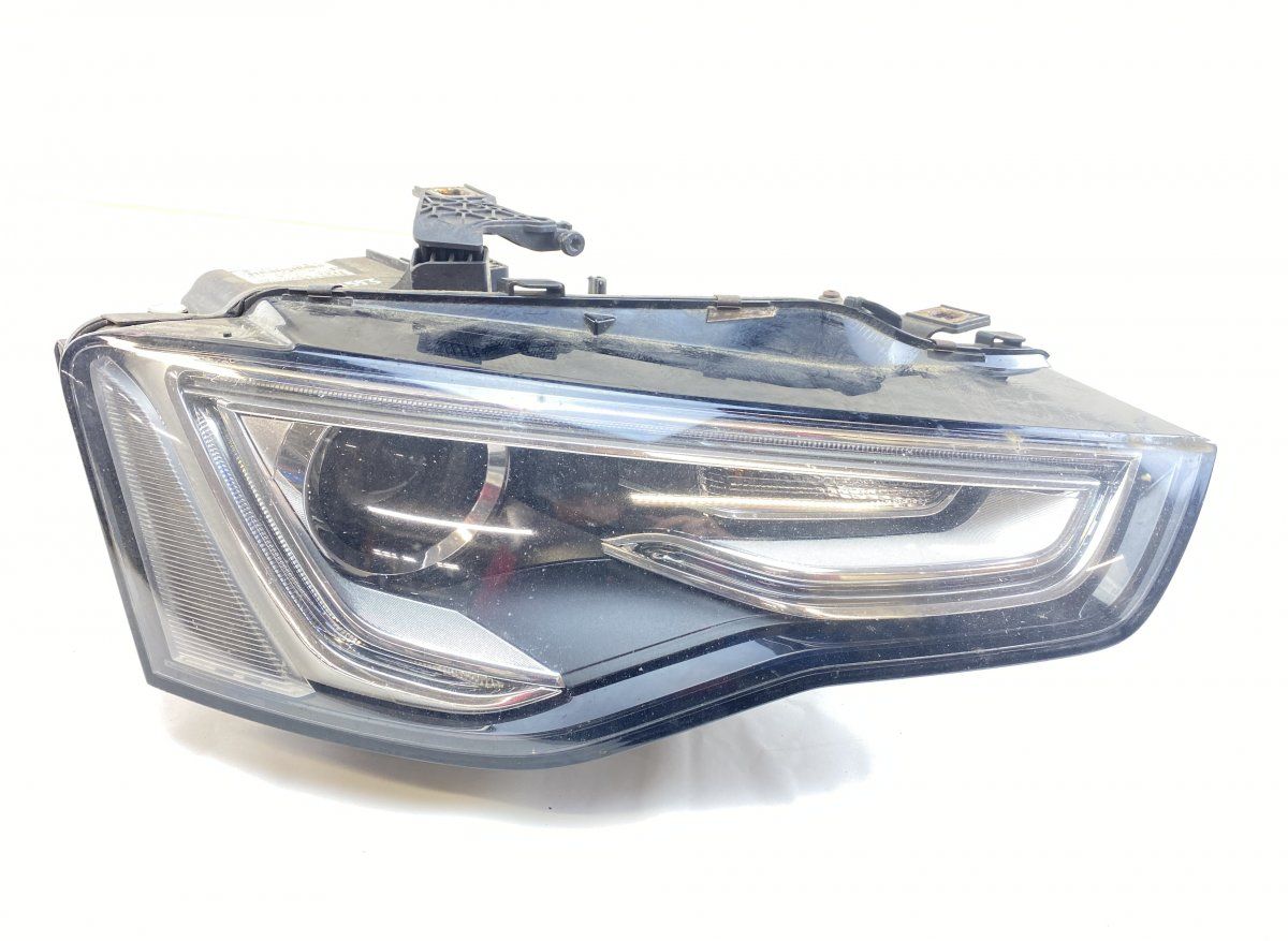 0301274672 Headlight right AUDI A5 (B8) (2007-2016)