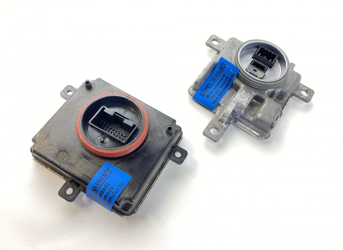 8K0941597E 4G0907697D Xenon headlight control unit set AUDI A5 (B8) (2007-2016)