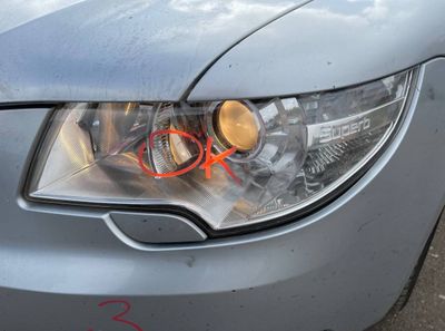 Bal oldali fényszóró SKODA SUPERB II (3T4, 3T5) (2008-2015)