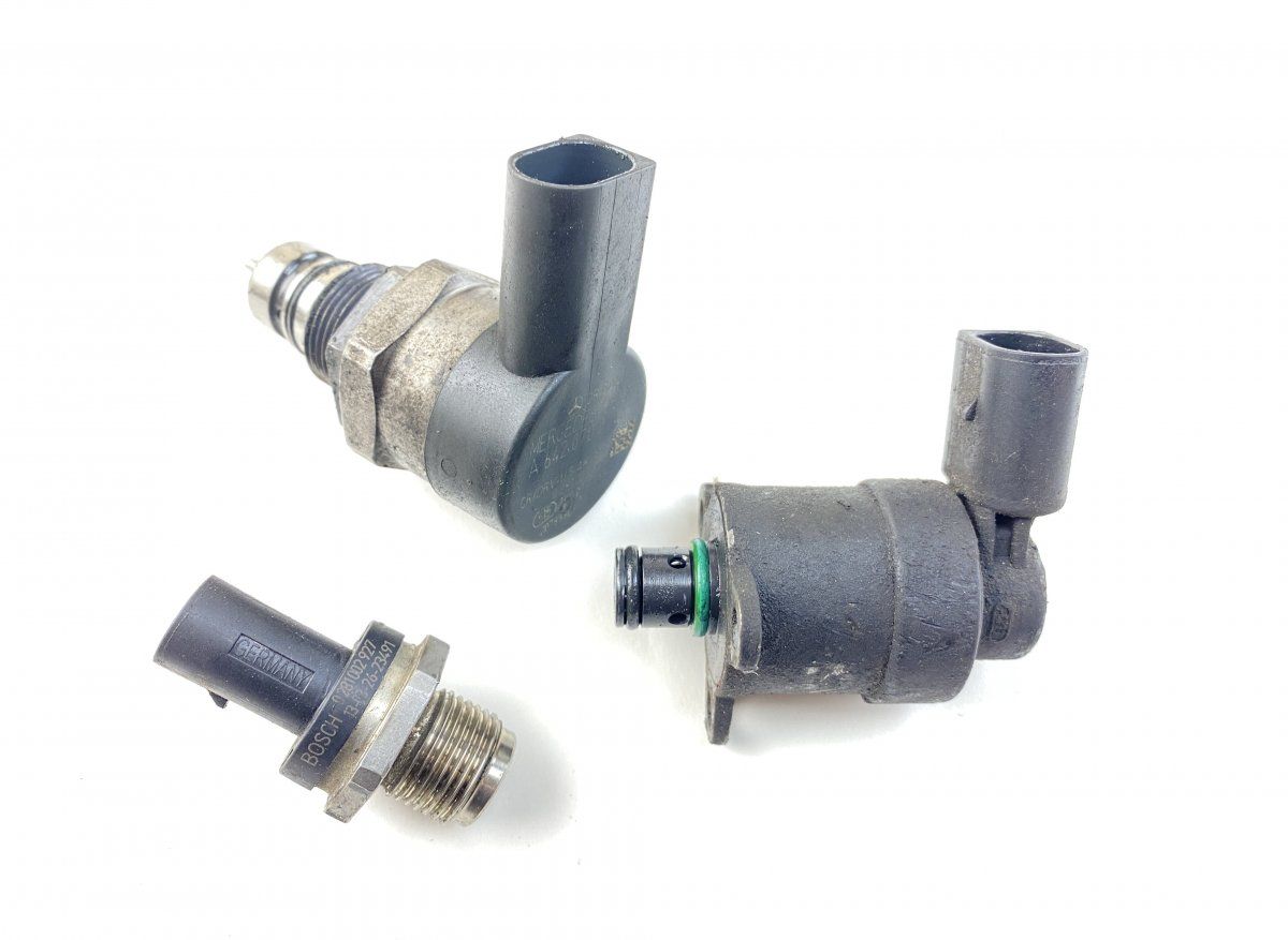 0281002927 A6420740284 0281002985 Fuel pressure regulator set MERCEDES-BENZ E-CLASS (W212) (2009-2016)