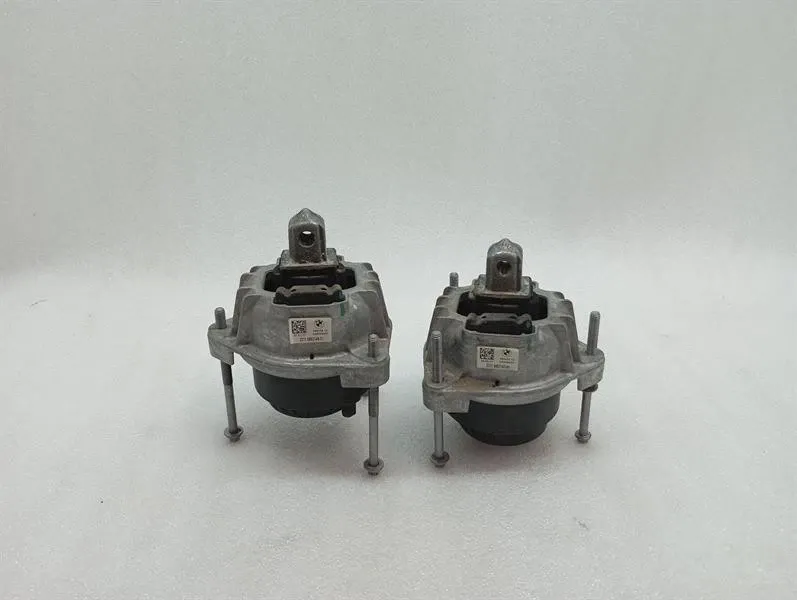 Rolls Royce Wraith RR5 COUPE Engine Mount Set 22116852148 SET Engine Mount V12-