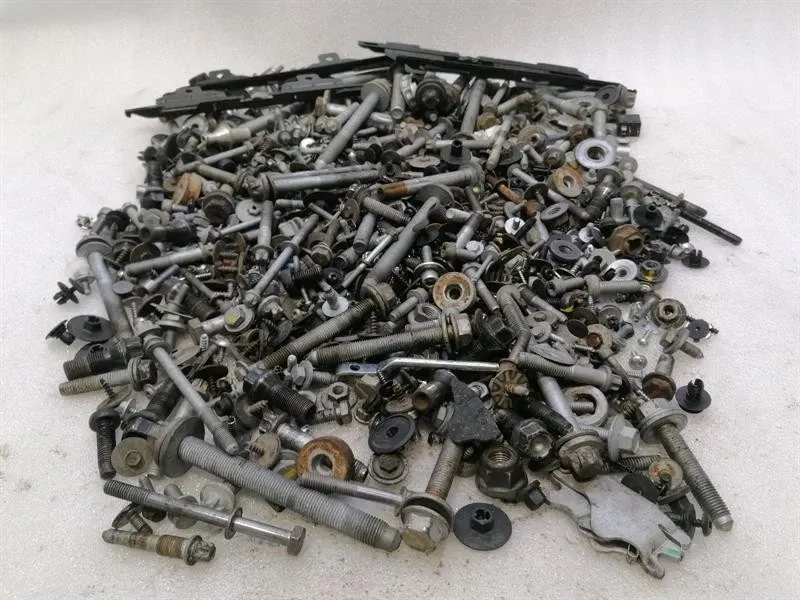 Rolls Royce Ghost Series II 2 Screws Bolts from One Car Set Screws-