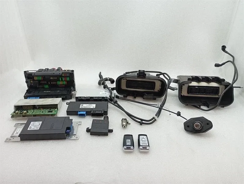 Rolls Royce Wraith RR5 COUPE Engine ECU 12148619094 SET Engine ECU -