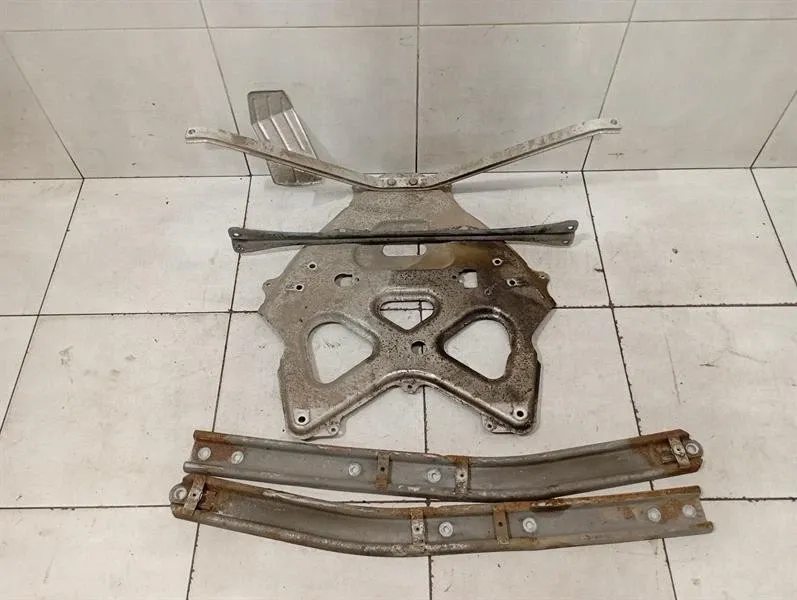 Porsche Cayman 718 holder bracket 98133126113 holder carrier