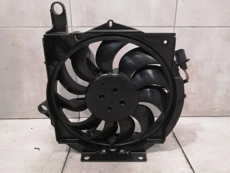 Porsche Taycan 9J Left Radiator Fan 9J1959456D Fan Electric Fan Faulty!!!-