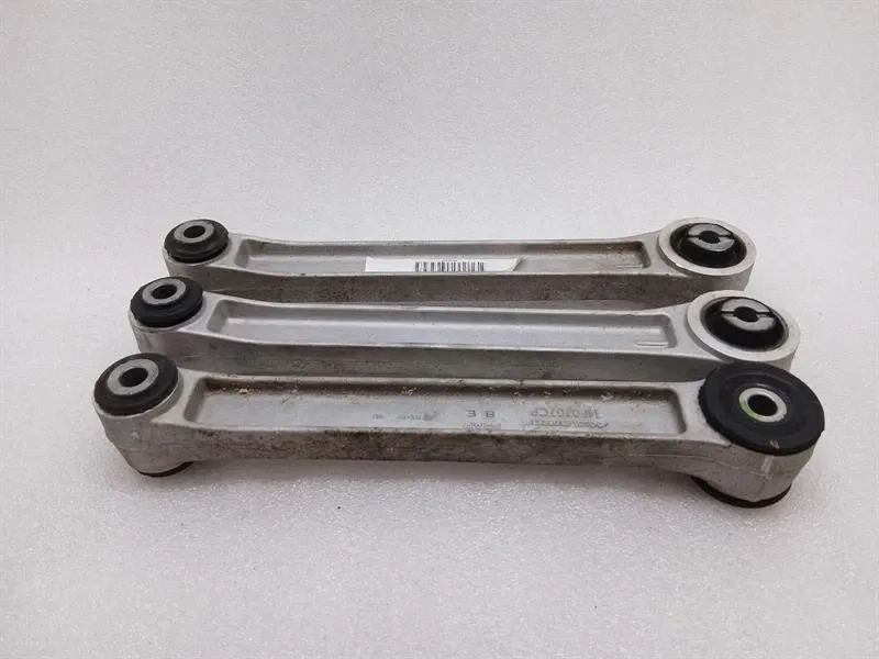 McLaren 600LT Spider Engine mount 14F0706CP engine mount-