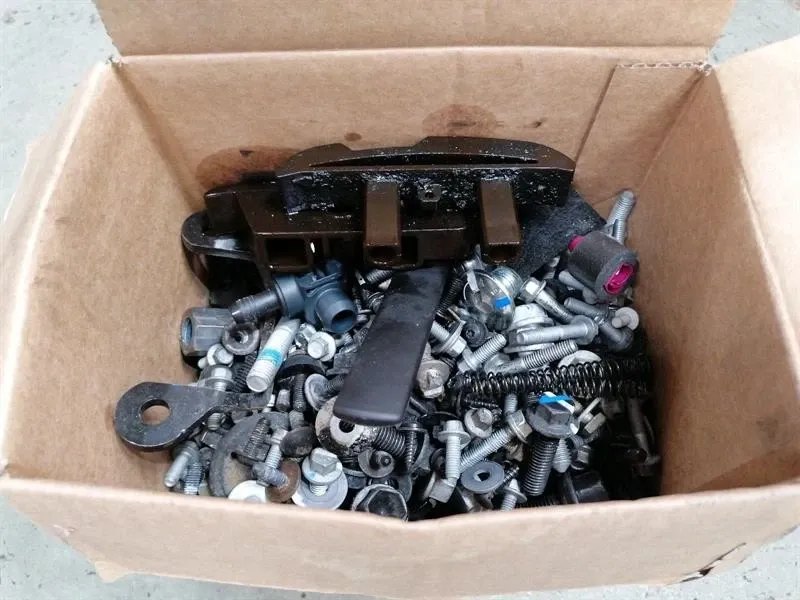 McLaren 600LT SPIDER SCREWS BOLTS FROM ONE CAR SET SET BOLTS-