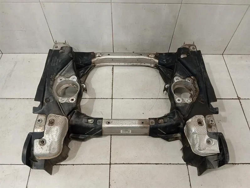 Mercedes CL W217 Beam Subframe Front A2176200188 Front Axle Carrier