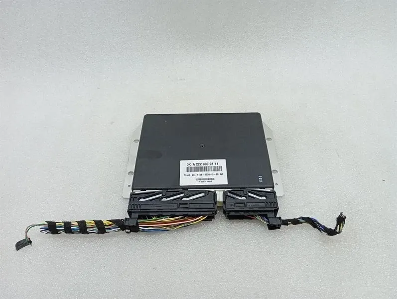 Mercedes C Class W205 Suspension Module A2229009811 ECU -