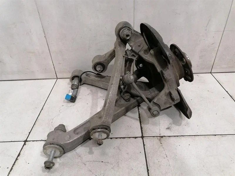 Mercedes GT C190 GTS S Left Rear Hub A1903504301 Wheel Bearing Housing Rear Left -