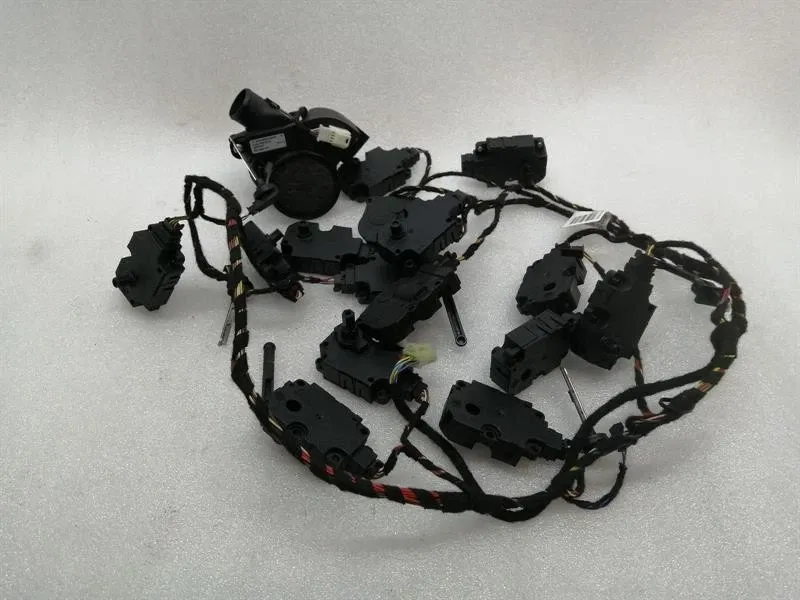 MERCEDES S-CLASS W222 HVAC ACTUATORS SET A2228301103 HEATER FLAP ACTUATOR RHD-